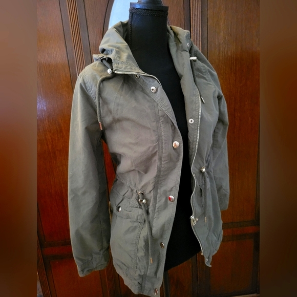 Forever 21 Olive Green Lined Small Jacket - Picture 1 of 10